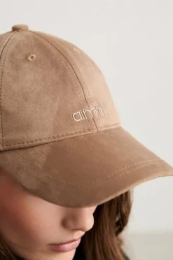 Aim'n Cap Small Logo Suede Cap