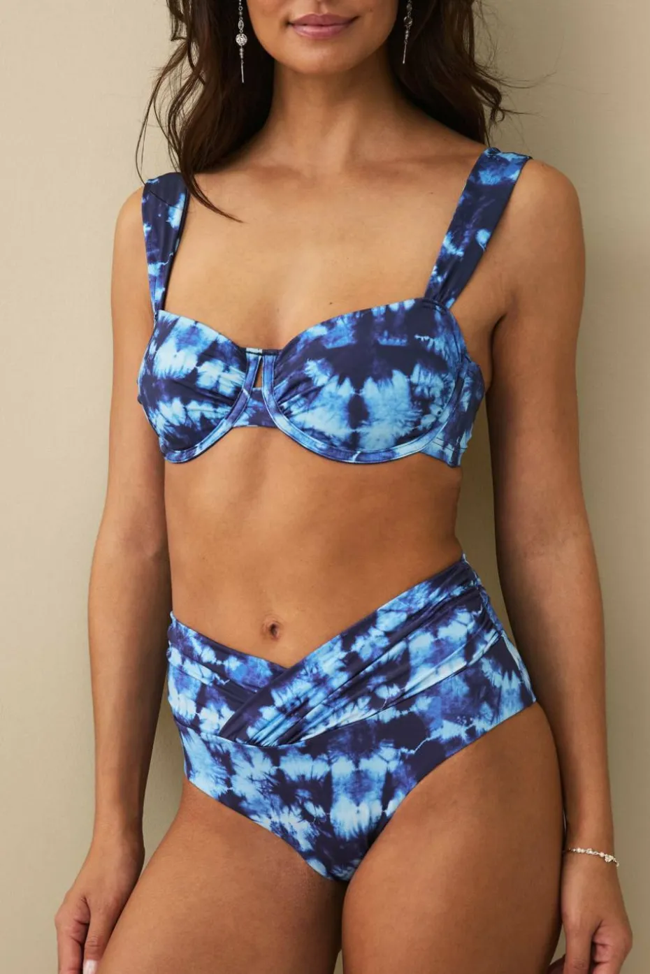 Ellos Collection Bikinitruse med overlappdetalj