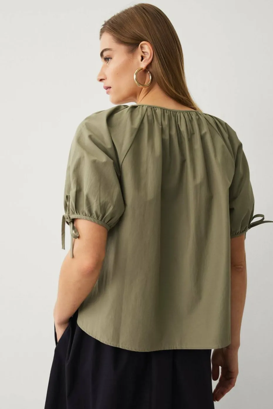 Ellos Collection Bluse med nøkkelhulsåpning