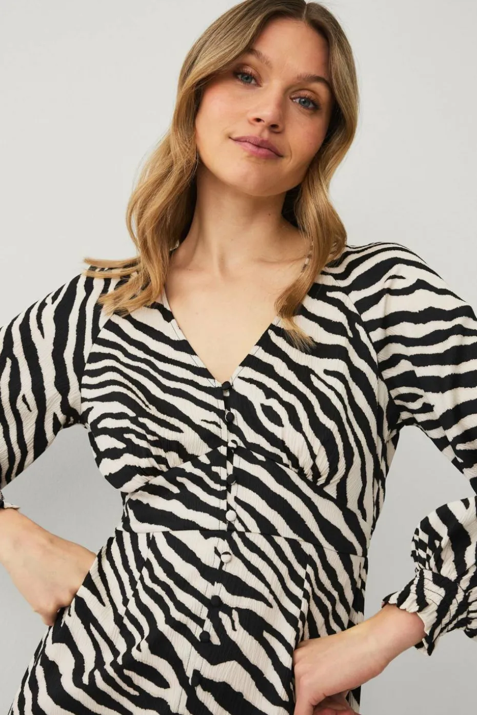 Ellos Collection Kjole med kledde knapper