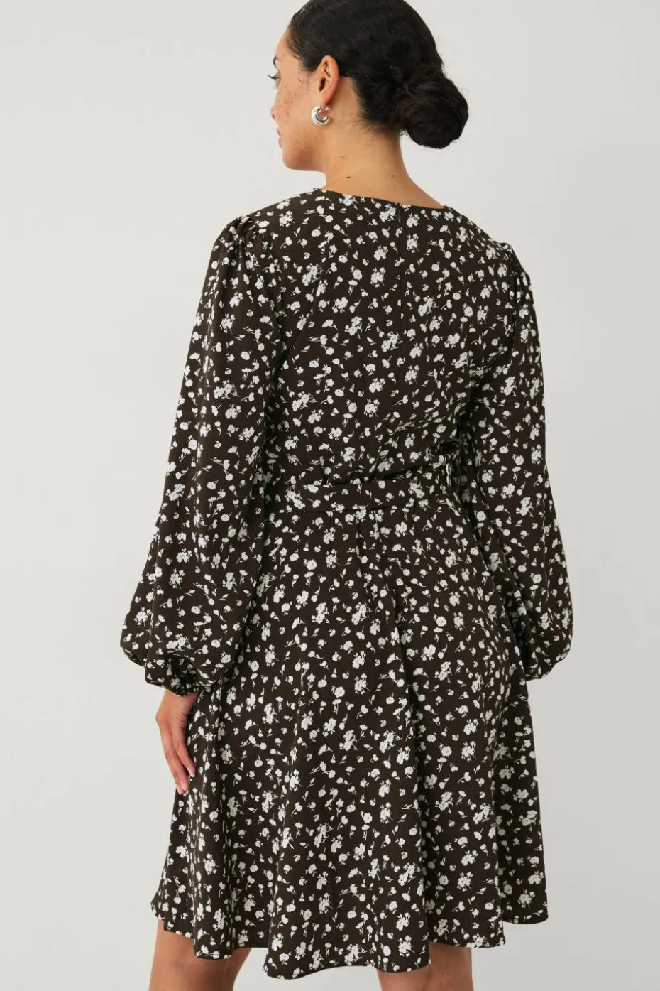 Ellos Collection Kjole med slips