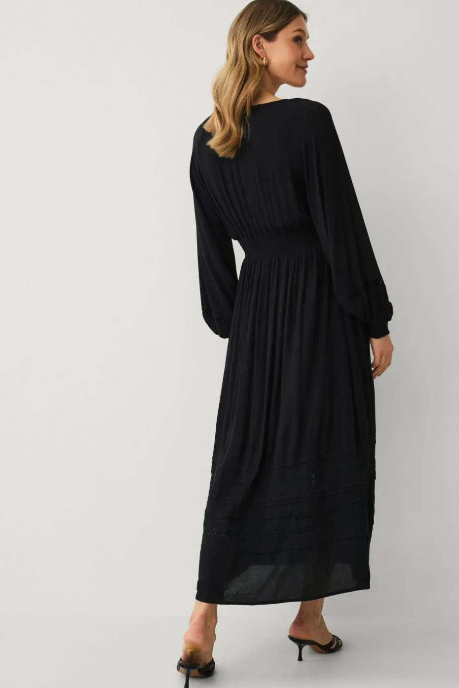 Ellos Collection Maxikjole med blondeinnfellinger