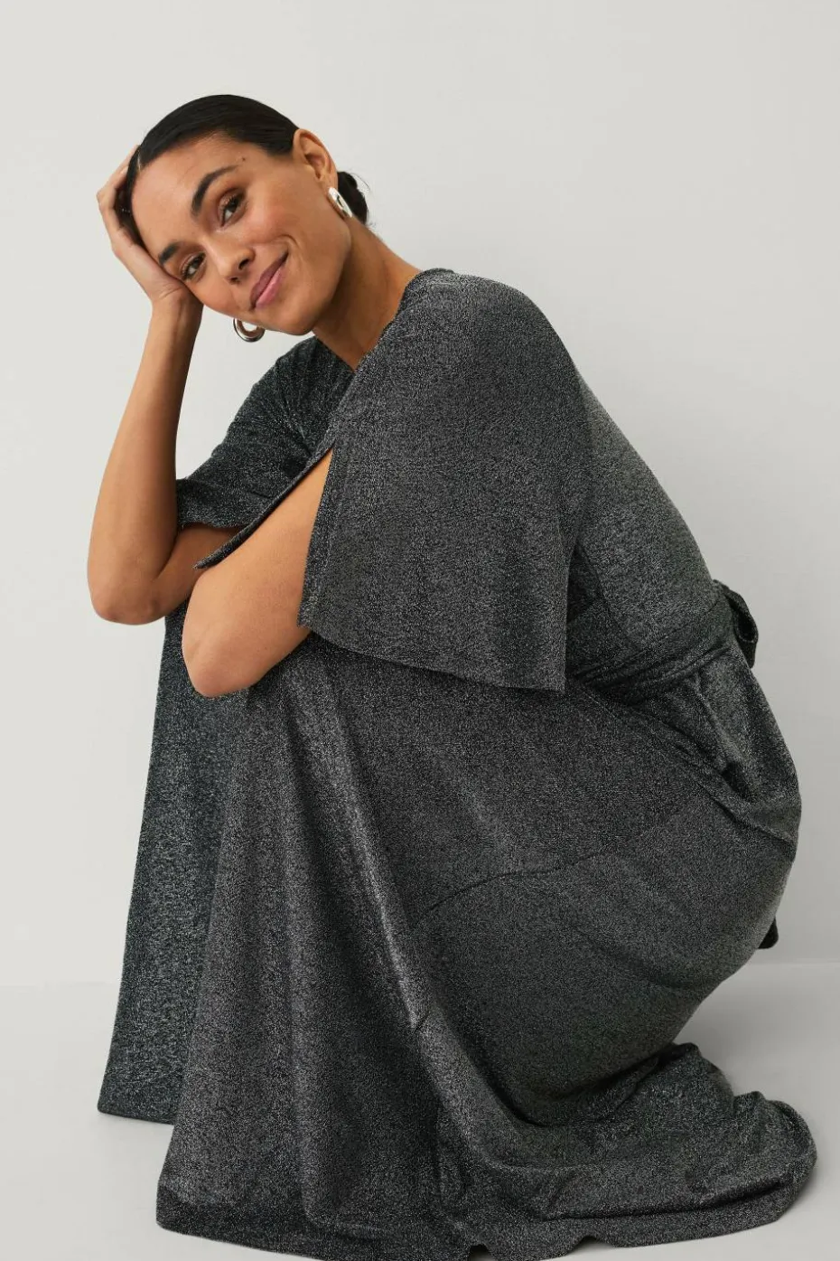 Ellos Collection Maxikjole i lurex med knytbart belte