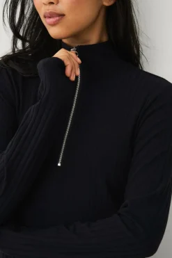Ellos Collection Ribbestrikket kjole med halv halfzip