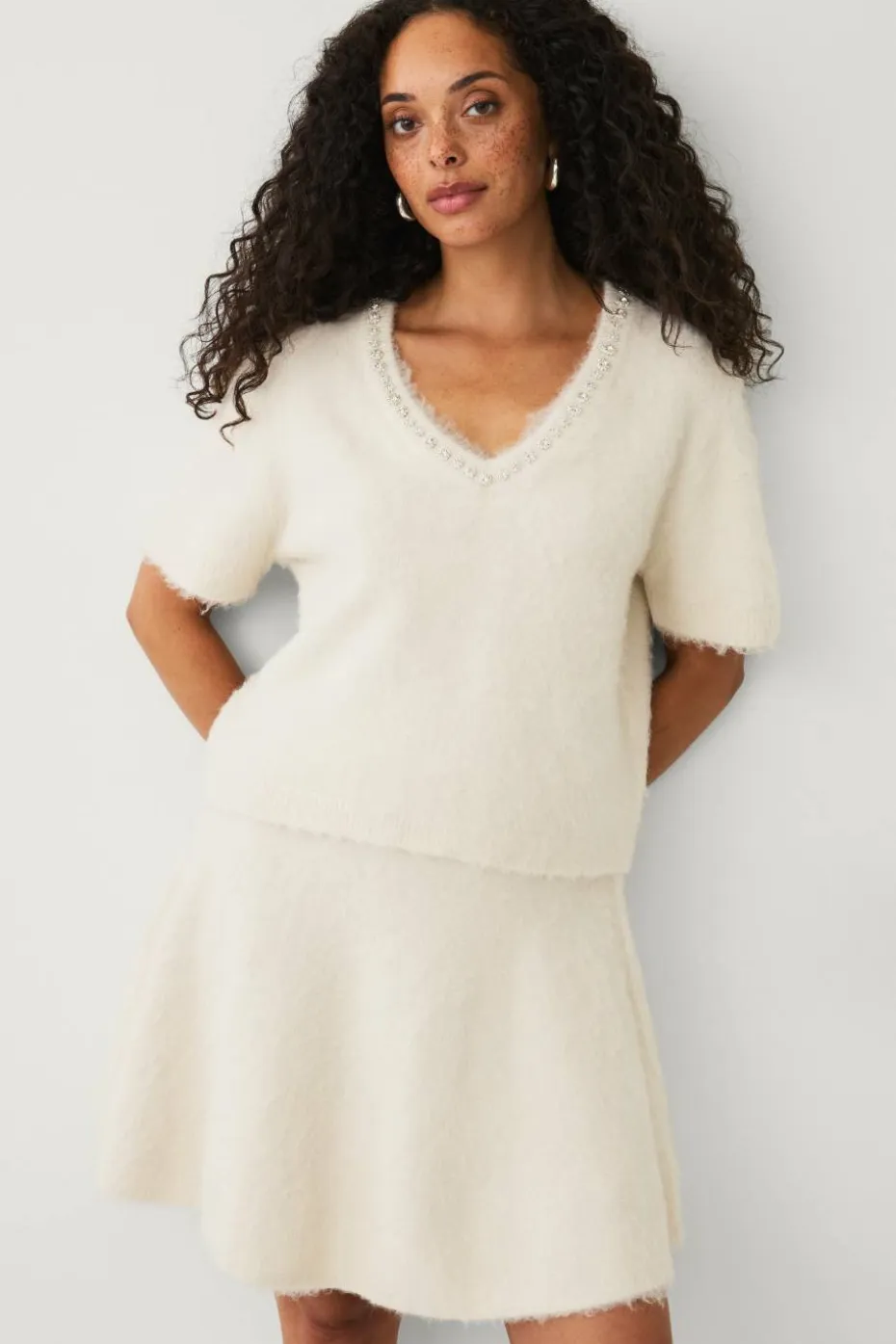 Ellos Collection Strikkegenser med rhinestone-detaljer
