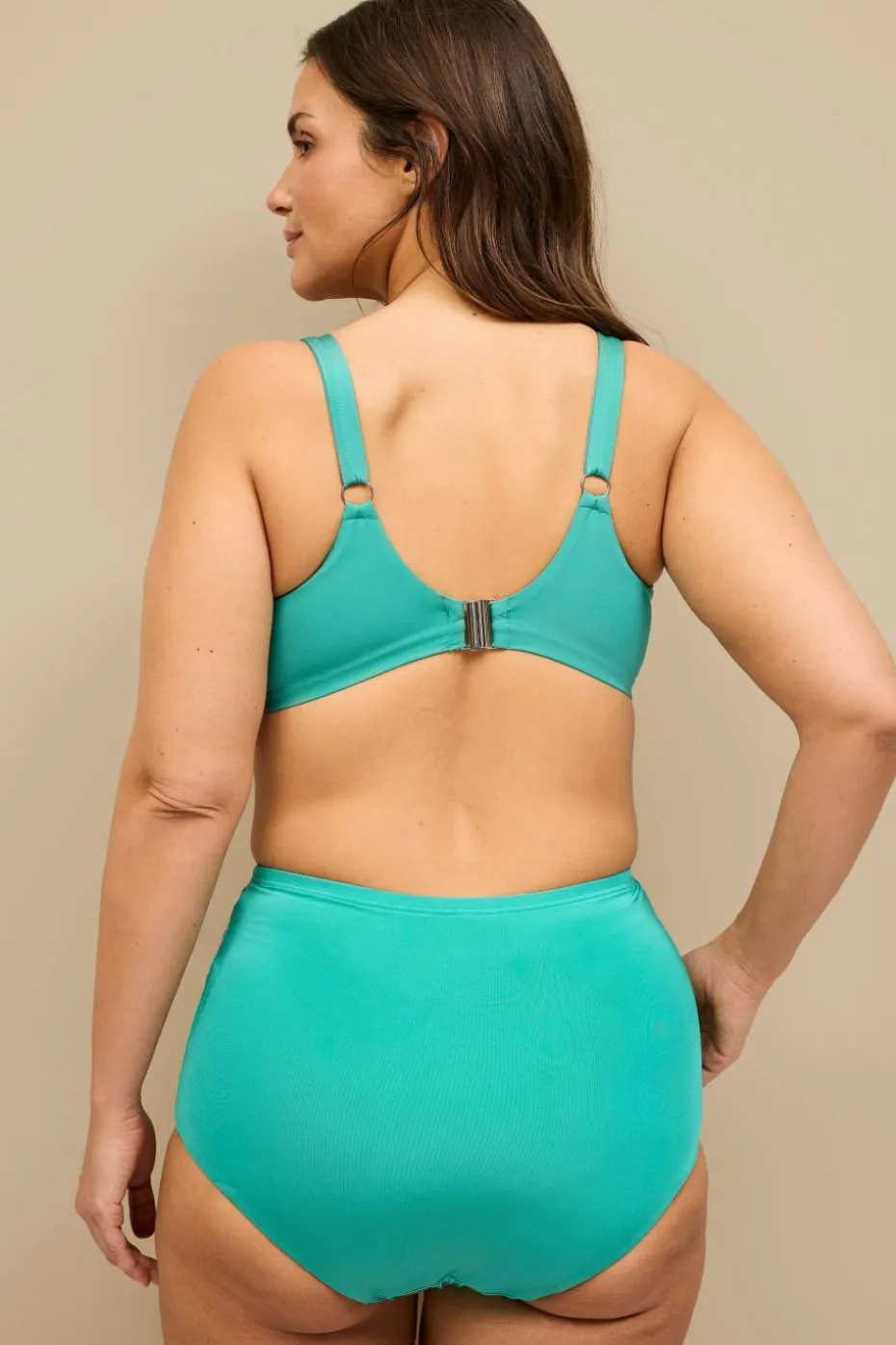 Ellos Plus collection Bikinitruse Saga med shapingeffekt