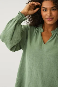 Ellos Plus collection Bluse med v-formet utringning