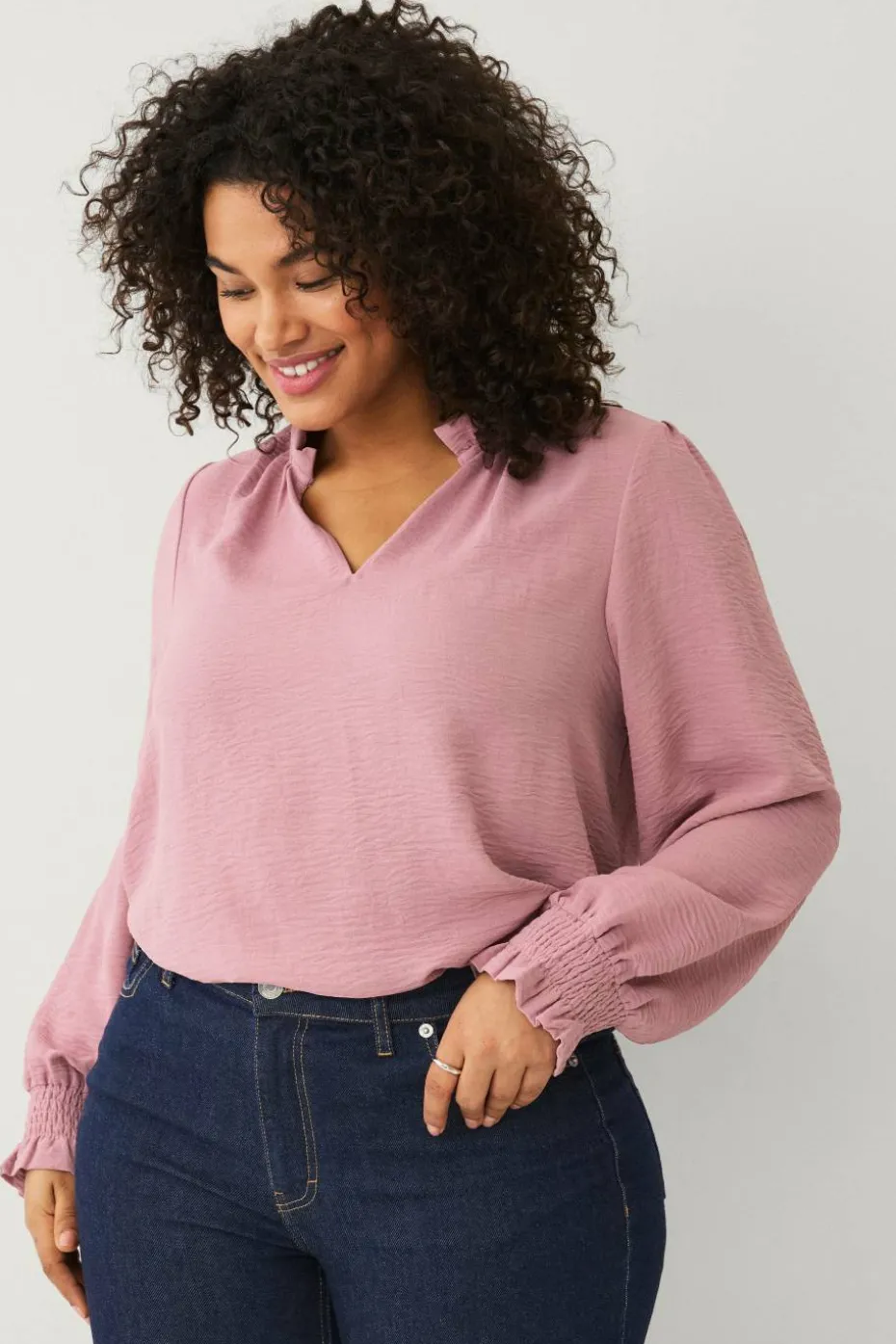 Ellos Plus collection Bluse med v-formet utringning