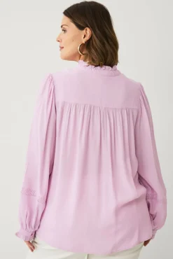 Ellos Plus collection Bluse med blondedetaljer