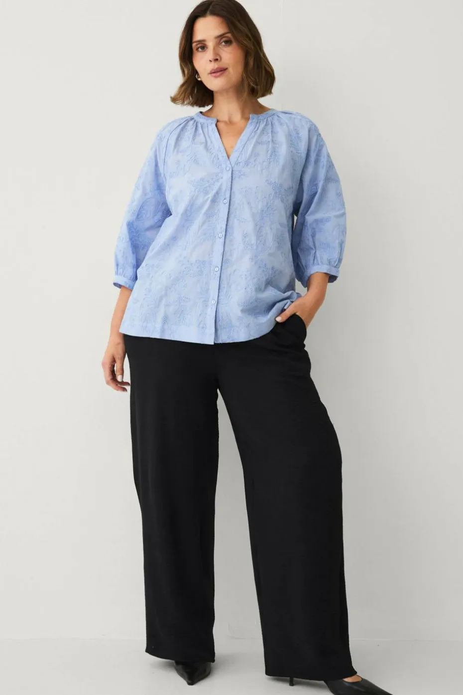 Ellos Plus collection Bluse med broderi