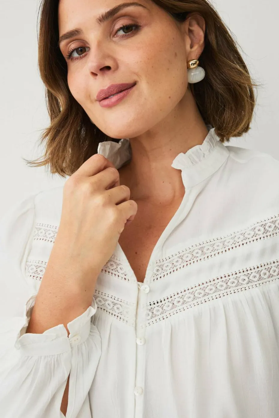 Ellos Plus collection Bluse med blondedetaljer