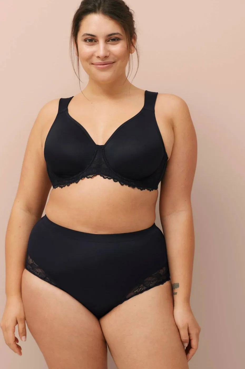 Ellos Plus collection Bøyle-BH med blondedetaljer