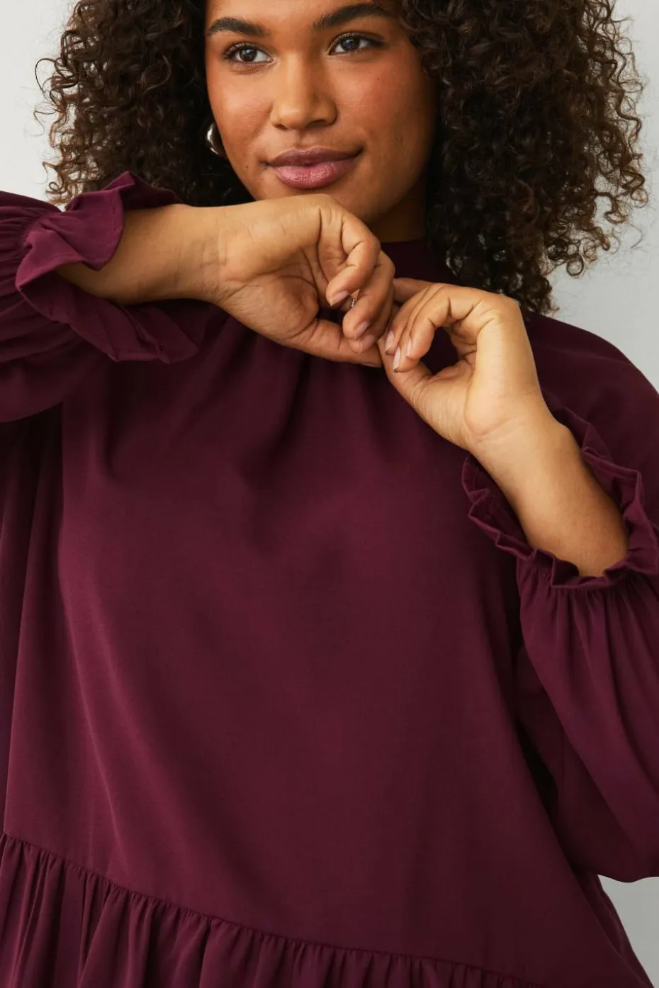Ellos Plus collection Chiffongbluse med volanger