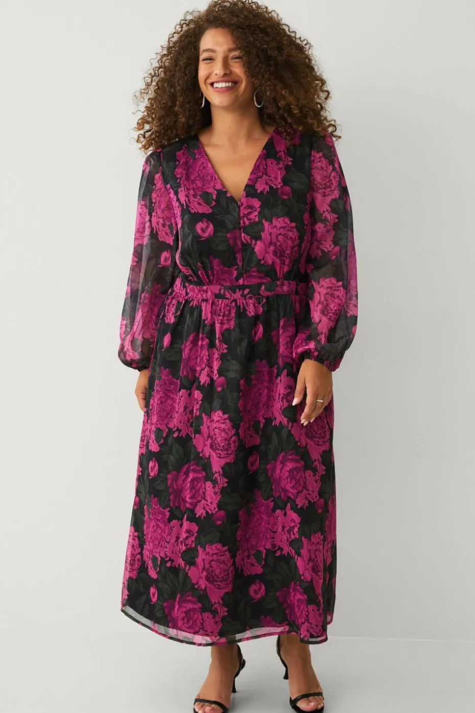 Ellos Plus collection Kjole i chiffon med bobleerme