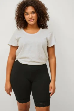 Ellos Plus collection Korte sykkelshortser med blondekant