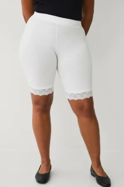 Ellos Plus collection Korte sykkelshortser med blondekant