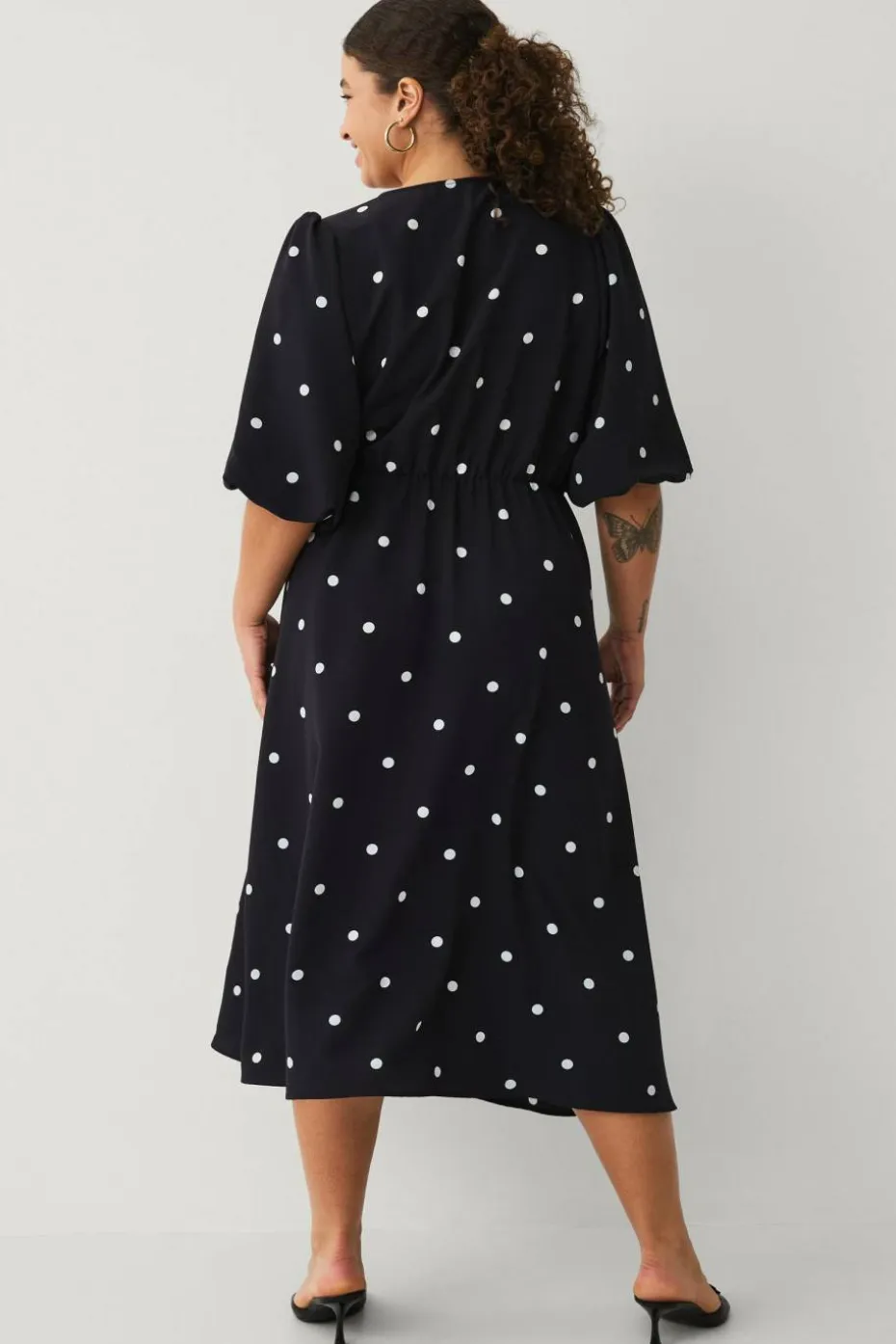Ellos Plus collection Omslagskjole med puffermer
