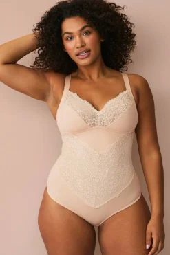 Ellos Plus collection Shapingbody med blondedetaljer - medium support