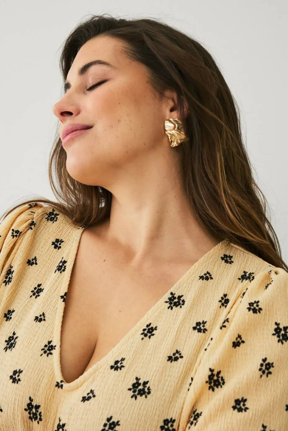 Ellos Plus collection Topp med draperte volangermer