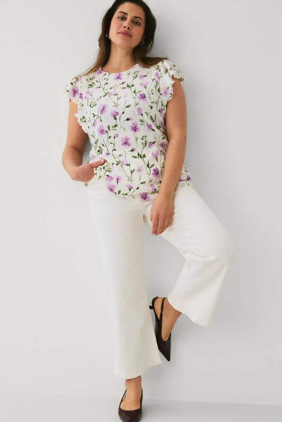 Ellos Plus collection Topp med volangermet