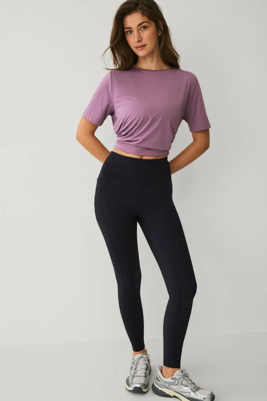 Ellos STUDIO Treningstopp Loose Top Core SS