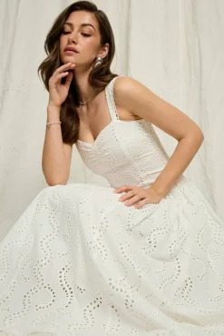 Joelle Maxikjole med broderie anglaise