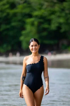 KAANDA Beach life Badedrakt New Venus Scallop Over One Shoulder Onepiece