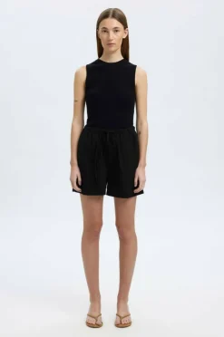 Selected Women Shorts i lin slfLuisa MW Linen Blend String Shor