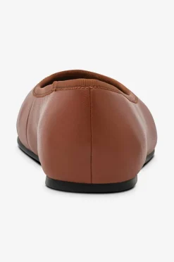 Tommy Hilfiger Ballerinasko TH Hardware Leather Ballerina