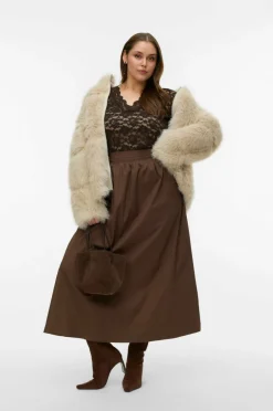 Vero Moda Curve Jakke i fuskepels vmcKaja Short Cur